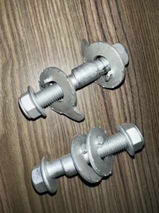 Tornillos Excéntricos Clio 182