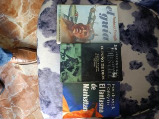 3 libros Frederick Forsyth