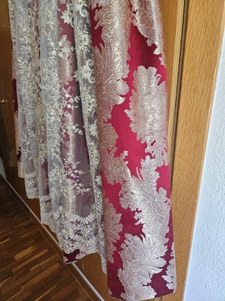 Falda y zapatos de fallera y tela para corpiño