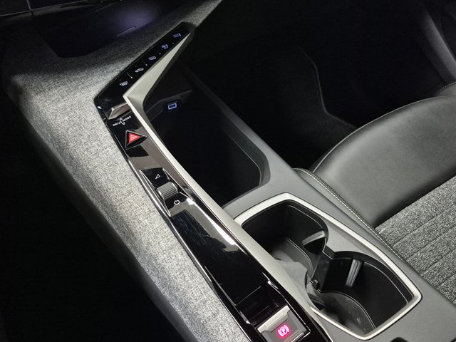 PEUGEOT 3008 HYBRID ALLURE 136CV eDCS6