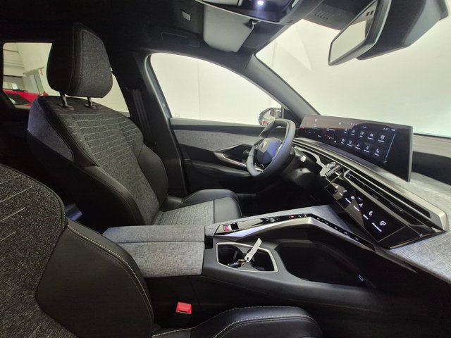 PEUGEOT 3008 HYBRID ALLURE 136CV eDCS6