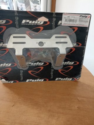 Portamatriculas Puig Suzuki GSXR1000 K5/K6