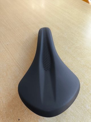 Sillín Fi'zi:k Aliante R5 Negro