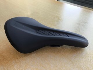 Sillín Fi'zi:k Aliante R5 Negro