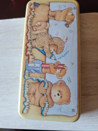 Astuccio vintage in metallo con orsetti anni '80