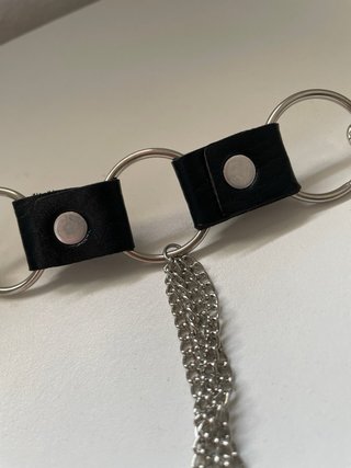 Pulsera esclava con cadenas y pinchos