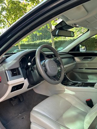 Jaguar XF 2.0 AUT UNICO PROPIETARIO