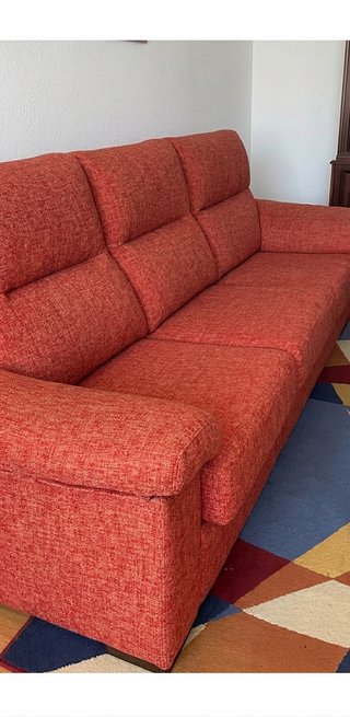 Sofá y sillón a juego de tela