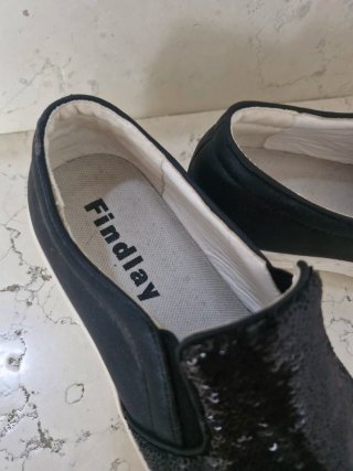Scarpe slip-on nere con paillettes