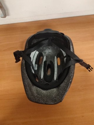 Casco Infantil Giro Camuflaje
