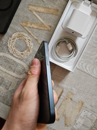 iPhone 14 128GB Nero + Accessori