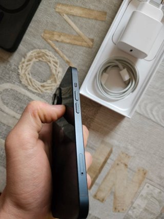 iPhone 14 128GB Nero + Accessori