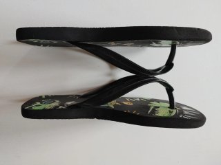 Chanclas de niño con tiburón y coche