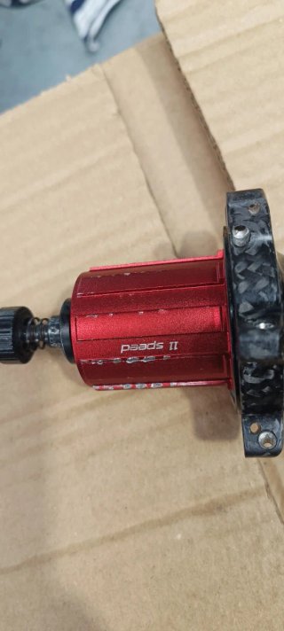Buje trasero BlackJack carbono 11 Speed