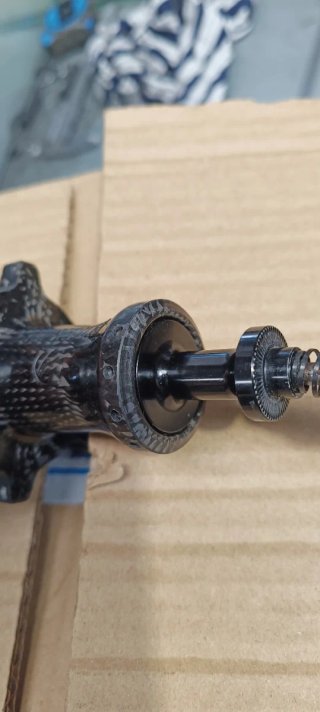 Buje trasero BlackJack carbono 11 Speed