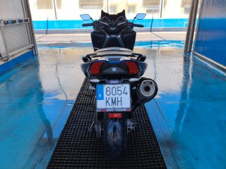 Yamaha T-Max 530 DX Maxi Scooter