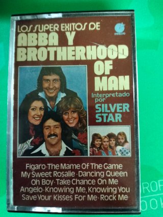 Casete Los Super Exitos de ABBA y Brotherhood of M