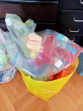 Buste di giocattoli misti