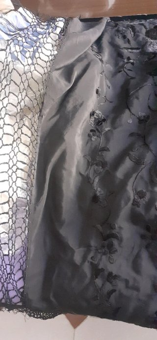 Mantón de Manila SEDA NATURAL bordado a mano