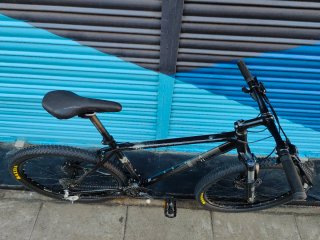 Bici B'TWIN MTB RockShox + Deore + Maxxis