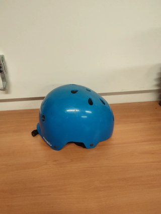 Casco infantil azul bici/skate