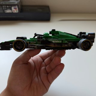 LEGO Speed Champions Aston Martin F1