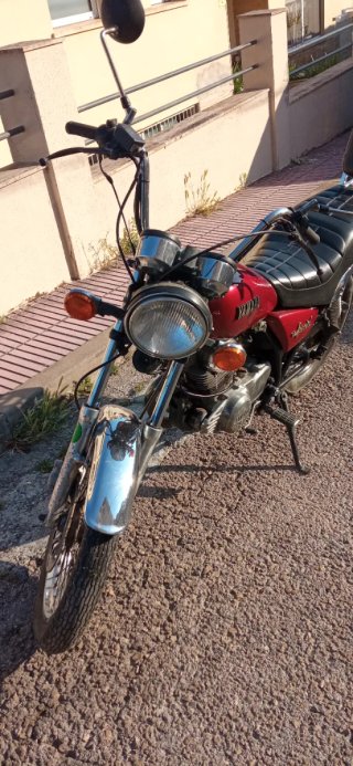 Yamaha 250cc Special Roja