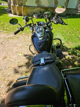 Kawasaki VN900 Classic Negra