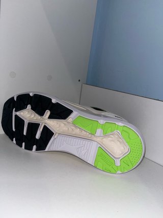 Zapatillas Puma Blancas y Verdes