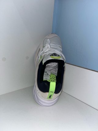Zapatillas Puma Blancas y Verdes