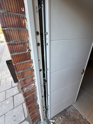 Puerta Acorazada Blanca