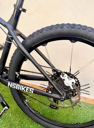 NSBIKES ECCENTRIC 27.5. HT 160 mm.