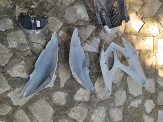 Carenados Yamaha Aerox Plata y Blanco