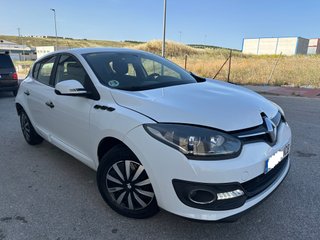 Renault Megane 2015 ACCIDENTADO