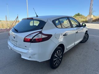 Renault Megane 2015 ACCIDENTADO