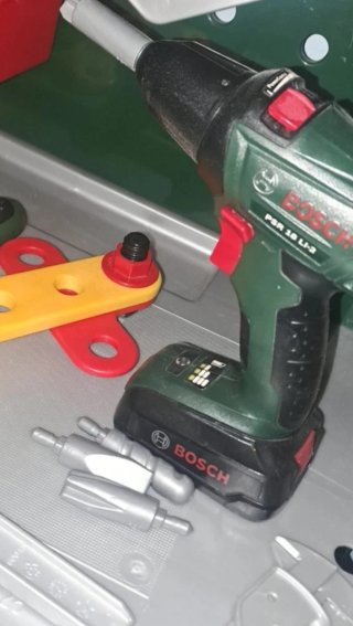 Banco de herramientas Bosch de juguete
