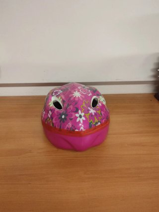 Casco bici niña flores rosa