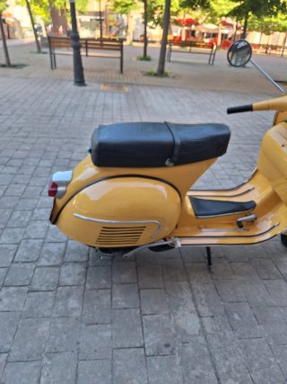 Vespa 150s 1965 Amarilla
