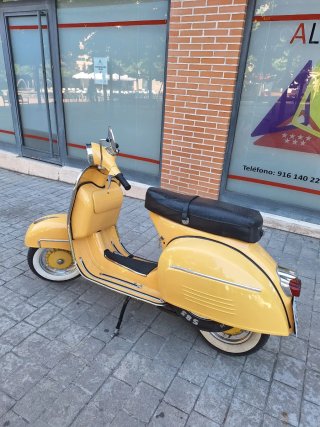 Vespa 150s 1965 Amarilla