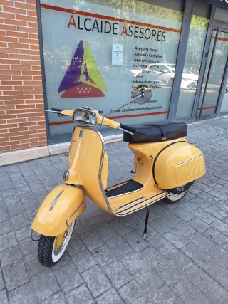 Vespa 150s 1965 Amarilla