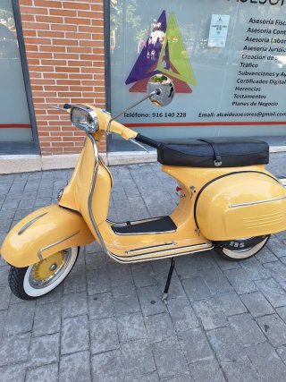 Vespa 150s 1965 Amarilla