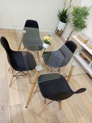 Mesa Cristal Templado + 4 sillas