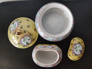 PAREJA CAJITAS VINTAGE PORCELANA DECORADA A MANO