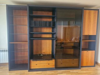 Mueble de salón modular madera y cristal