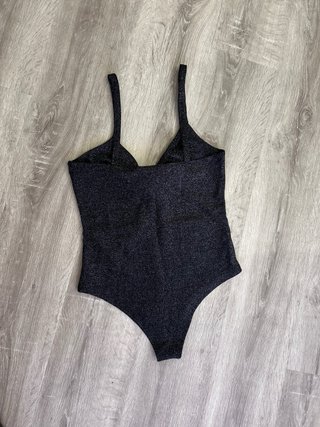 Body negro brillo tirantes