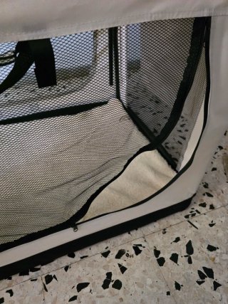 Box per cani beige e nero