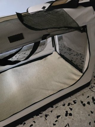 Box per cani beige e nero