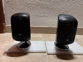 Bowers & Wilkins M1 Altavoces Negros