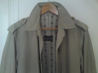 Gabardina Beige Clásica