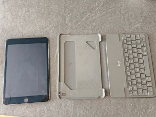 iPad mini 4 128GB Plata + funda teclado Logitech